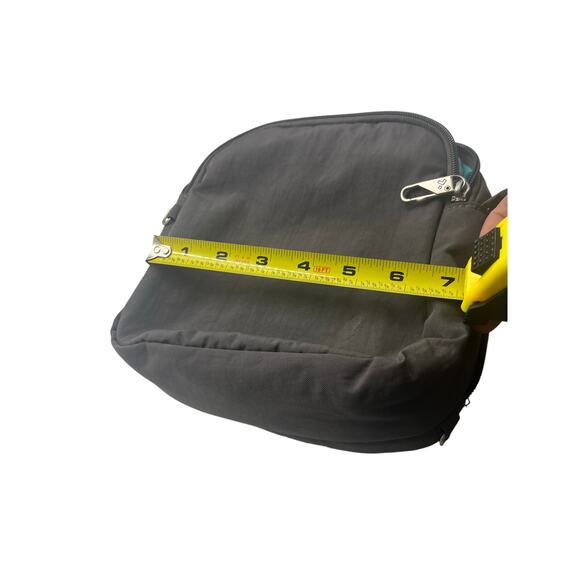 Travelon Anti-Theft Classic Travel Cross Body Bag - Picture 7 of 10